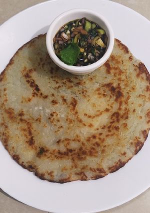 बटाट्याचे पॅन केक (batatyache pancake recipe in marathi) रेसिपी चे मुख्य फोटो