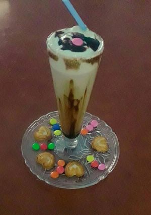 A picture of Chocolate shake.