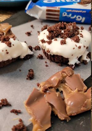 A picture of Oreo mini tarts.