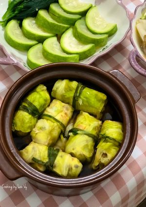 Hình của món Bắp cải cuộn ức gà.