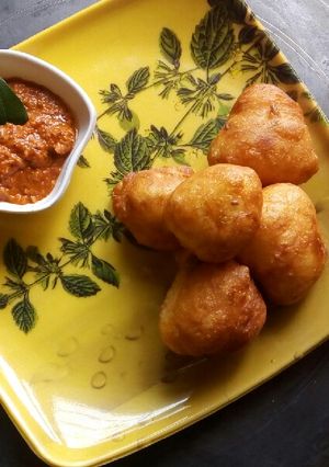 A picture of Mysore Bonda.