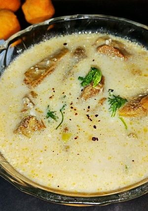A picture of Thai Chicken  soup.