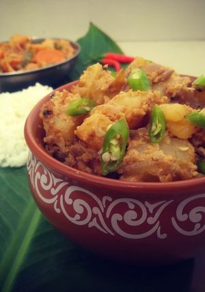 A picture of Bengali Aloo Posto.