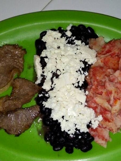 Una foto de Chilaquiles para niños (sin chile)