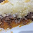 Pastel de carne, papas y zanahorias.u