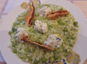 Foto di Risotto Verde alla Crema di Piselli con Pancetta Croccante