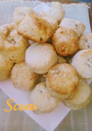 Una foto de Scones de queso y nuez 🧀