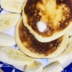 A picture of Souffle egg pancakes.