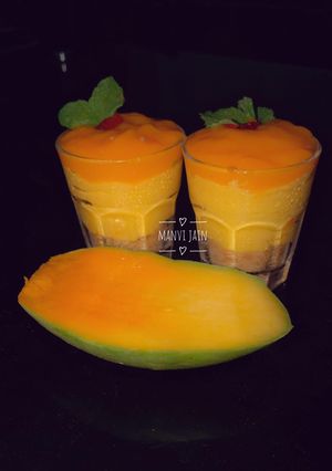 A picture of Mango Shots.