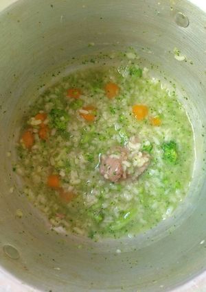 Foto resep Bubur nasi brokoli wortel hati