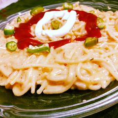 A picture of White sauce Pasta.
