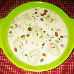 A picture of Bread Rasmalai.