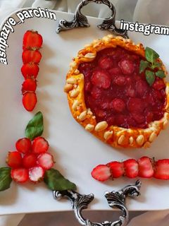 عکسی از دستور گلت توت فرنگی بدون فر 🌸