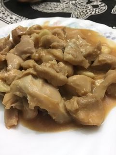Una foto de Pollo con almendras (robot)