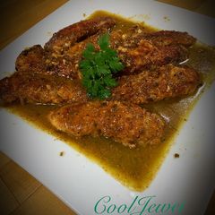 A picture of Maryann’s Chicken in Wine-Butter Sauce.
