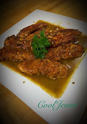 A picture of Maryann’s Chicken in Wine-Butter Sauce.