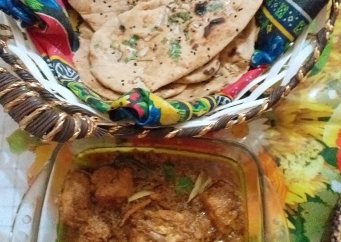 Chicken degi korma with homemade naan