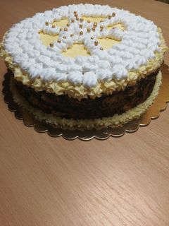 Mákosguba torta - madártej ízű krémmel recept fotója