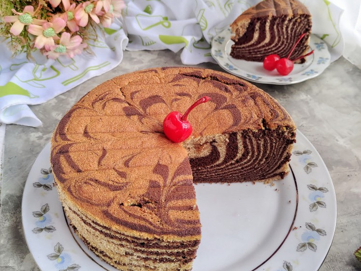 Langkah Mudah untuk Menyiapkan Cinnamon Zebra Cake (Putih Telur) Enak Dan Mudah