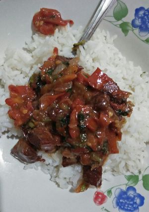 A picture of Wet fried beef.