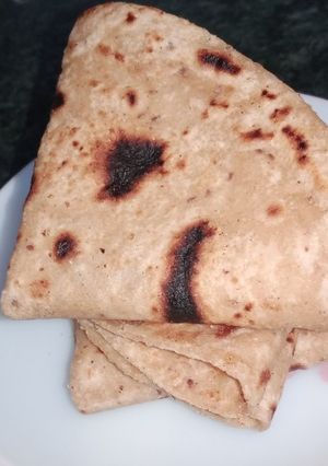 अजवाइन पराठा (Ajwain paratha recipe in hindi) रेसिपी मुख्य फोटो
