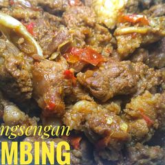 A picture of Krengsengan Kambing (Spicy Stir-fry lamb).