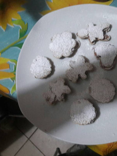 Una foto de Alfajores de canela