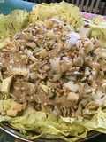 Salade d'endives et Castelfranco aux pignons de pin et leerdammer