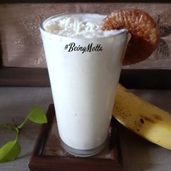 Anjeer-Banana Milk A picture of Anjeer-Banana Milk.