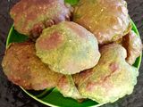 पालक पुरी (Palak Puri Recipe In Marathi)
