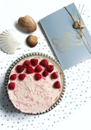 Málnahabos banános-csokoládés torta recept fotója