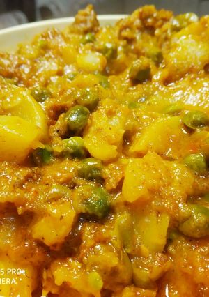 A picture of Masala warri, shalgam and peas.