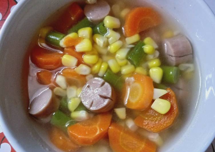 Resep Soup veggie sosis yang Enak