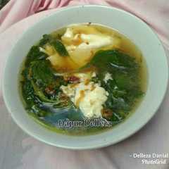 A picture of Sup Bayam Telur.