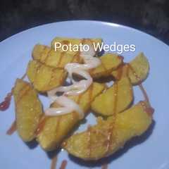 A picture of Potato Wedges.