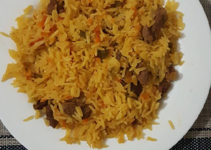 Mixed beef rice spiced with curry powder