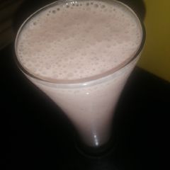 A picture of Creamy oatmeal smothies.