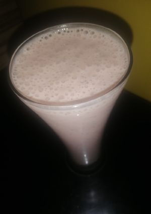 A picture of Creamy oatmeal smothies.