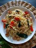 Spagheti Basil Aglio Olio