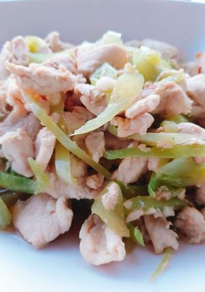 รูปของ ผัดอกไก่พริกหยวก