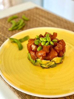 Una foto de Tartar de salmón