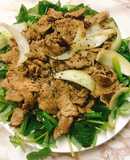 Bò xào - rau càng cua dầu dấm