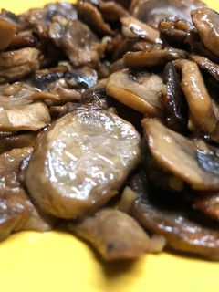 Una foto de Champiñones al ajillo en Turbo Cecofry 4D