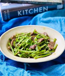 tim cật xào đậu