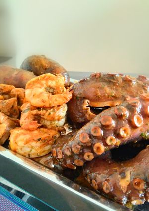 Una foto de Mariscos a la Parrilla con finas hierbas 👍🇵🇪