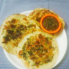 A picture of Instant rava uttappam.