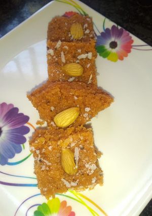 A picture of Mawa & coconut Burfi.