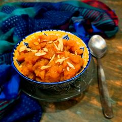 Aate ka halwa (karah prashad) A picture of Aate ka halwa (karah prashad).