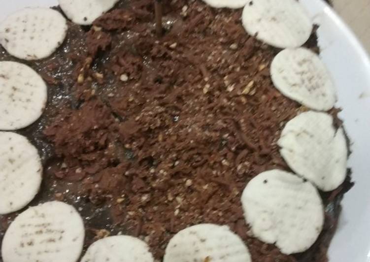 Steps to Prepare Homemade Decadent chocolate cake