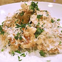 A picture of Roasted honey gold tarragon potato salad.